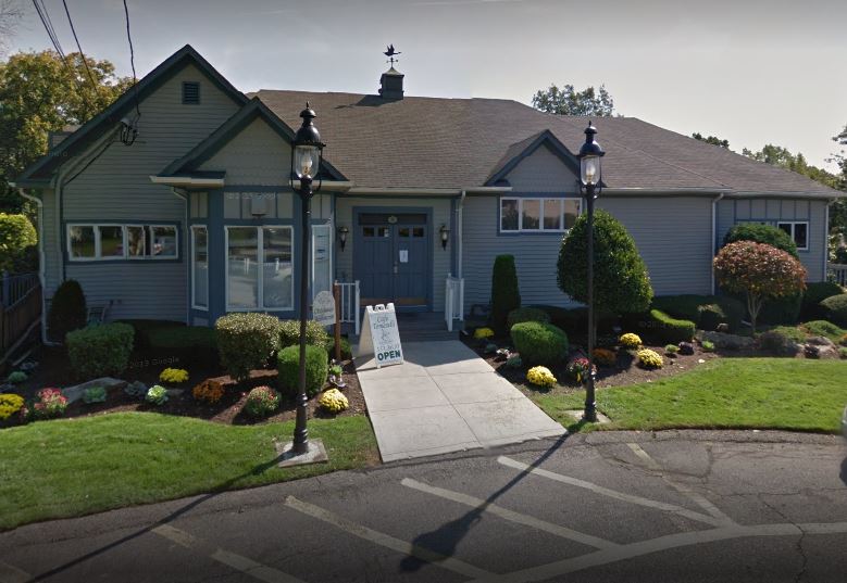 Louisquisset Condominiums